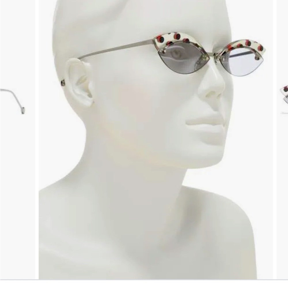 Fendi Eyewear
polka-dot cat eye sunglasses